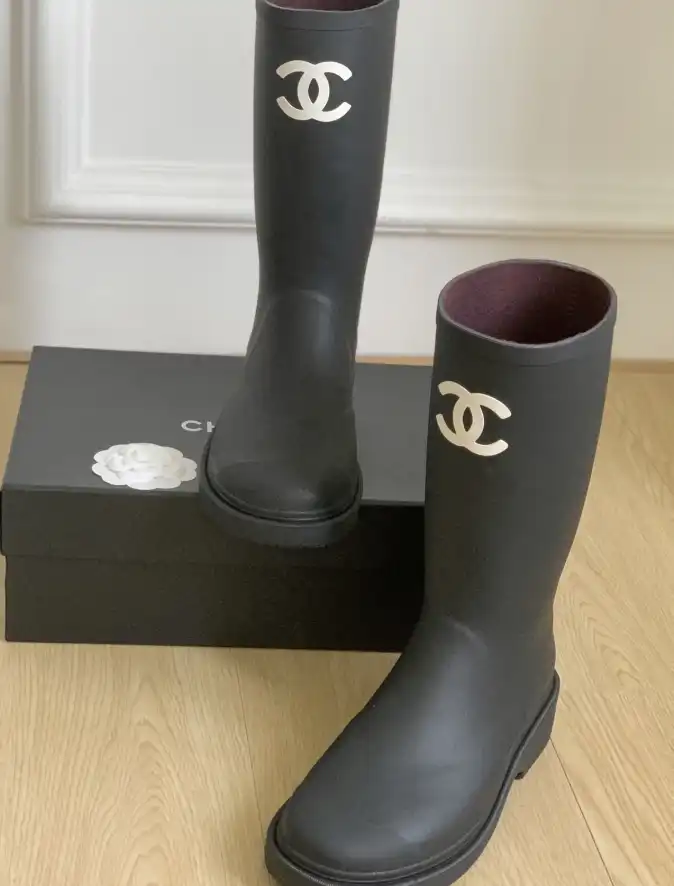 hype Chanel Boots