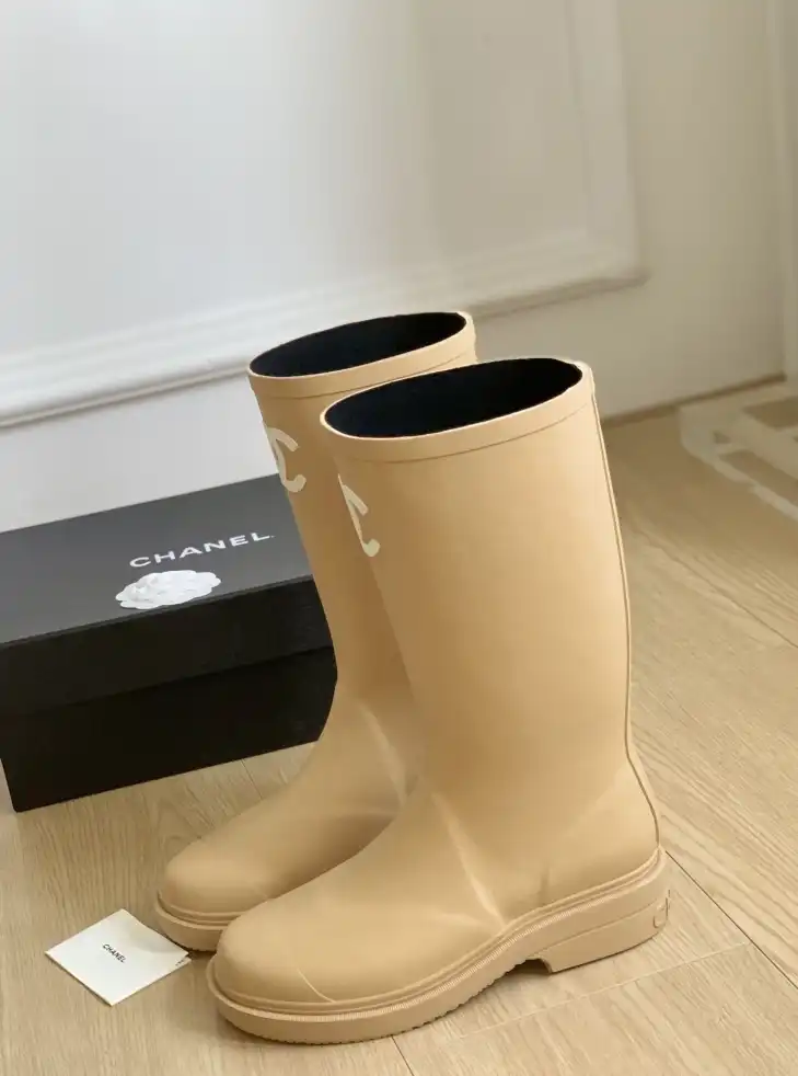 hype Chanel Boots