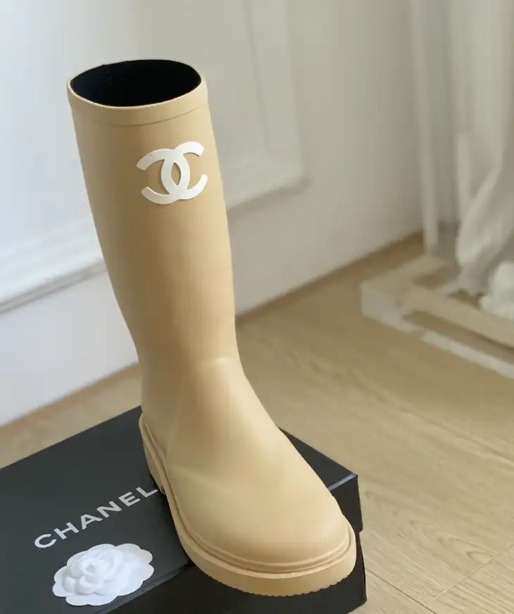 hype Chanel Boots