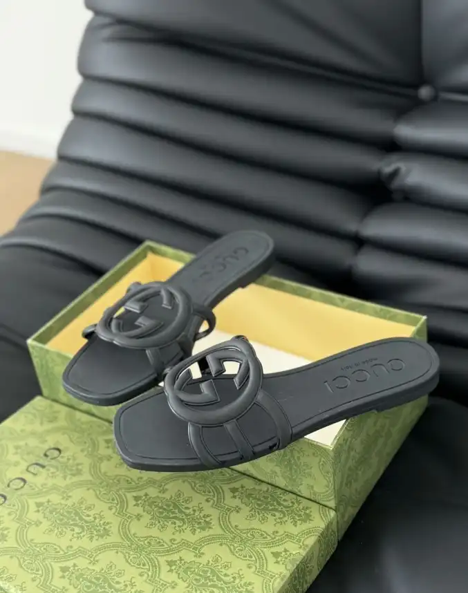 hype Gucci Slippers