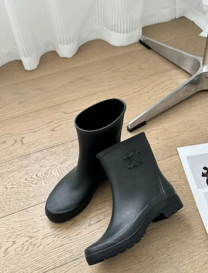 hype Celine Boots