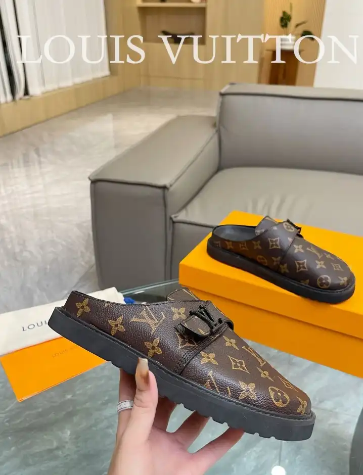 hype LV Slippers