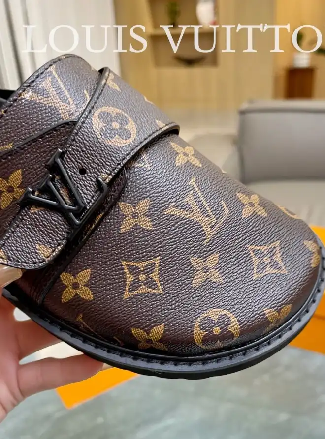 hype LV Slippers