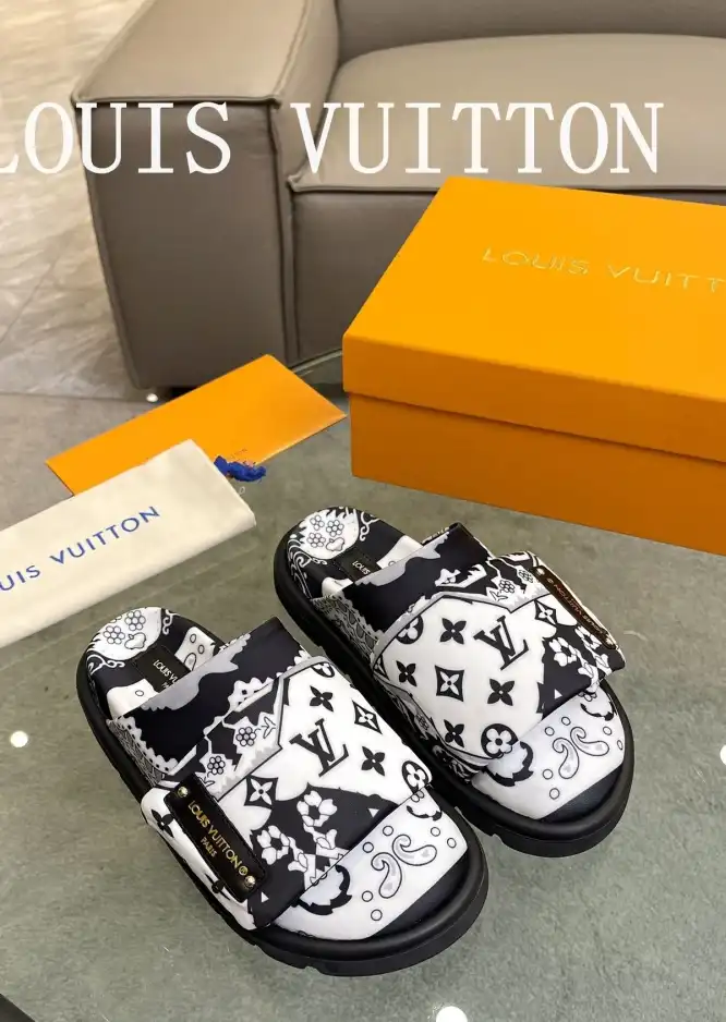 hype LV Slippers