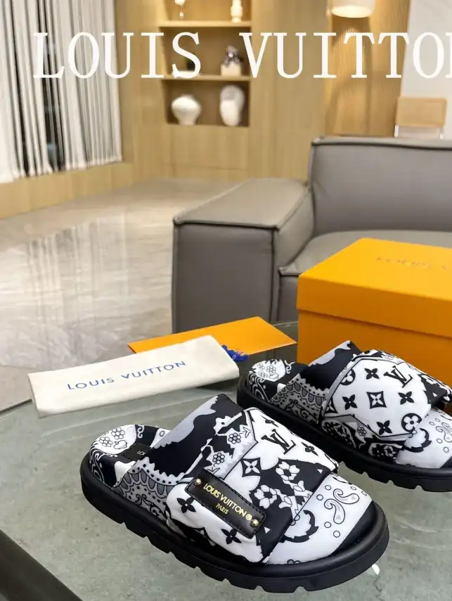 hype LV Slippers