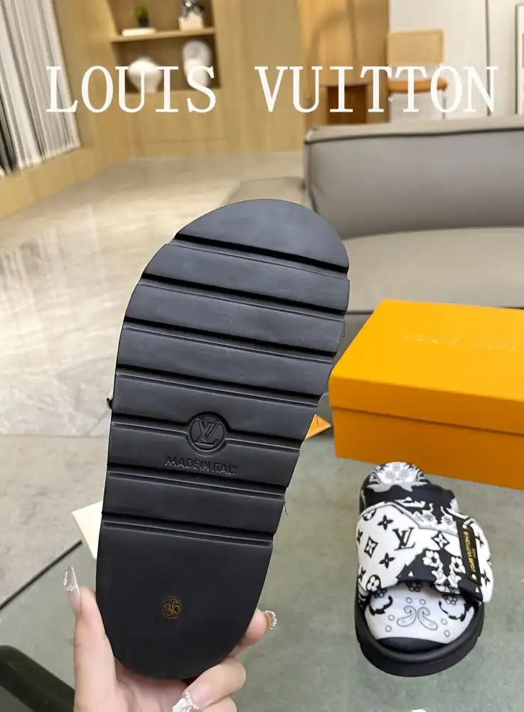 hype LV Slippers