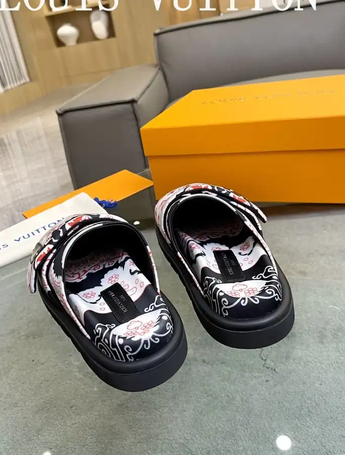 hype LV Slippers