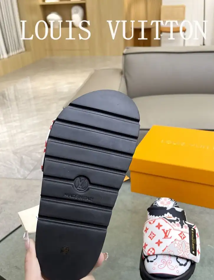 hype LV Slippers