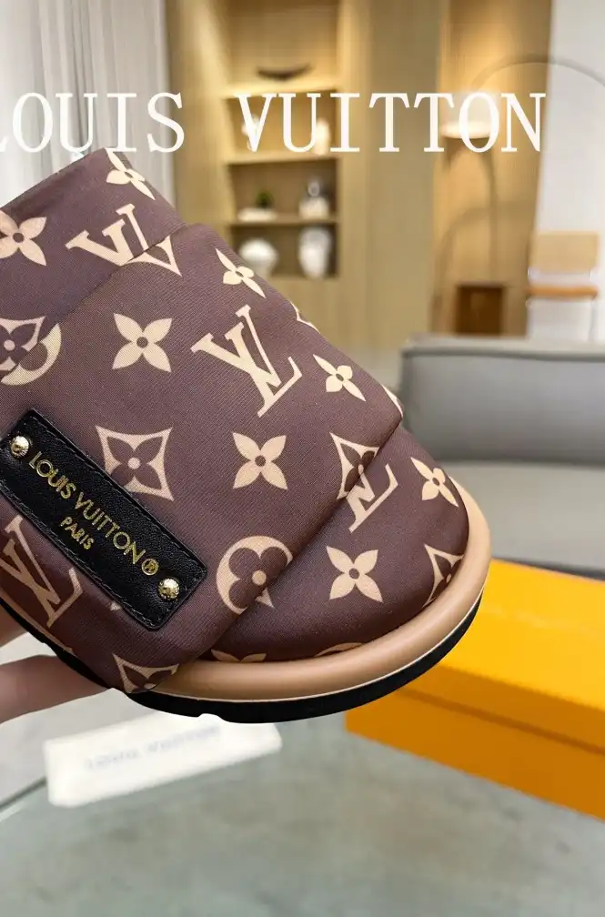 hype LV Slippers