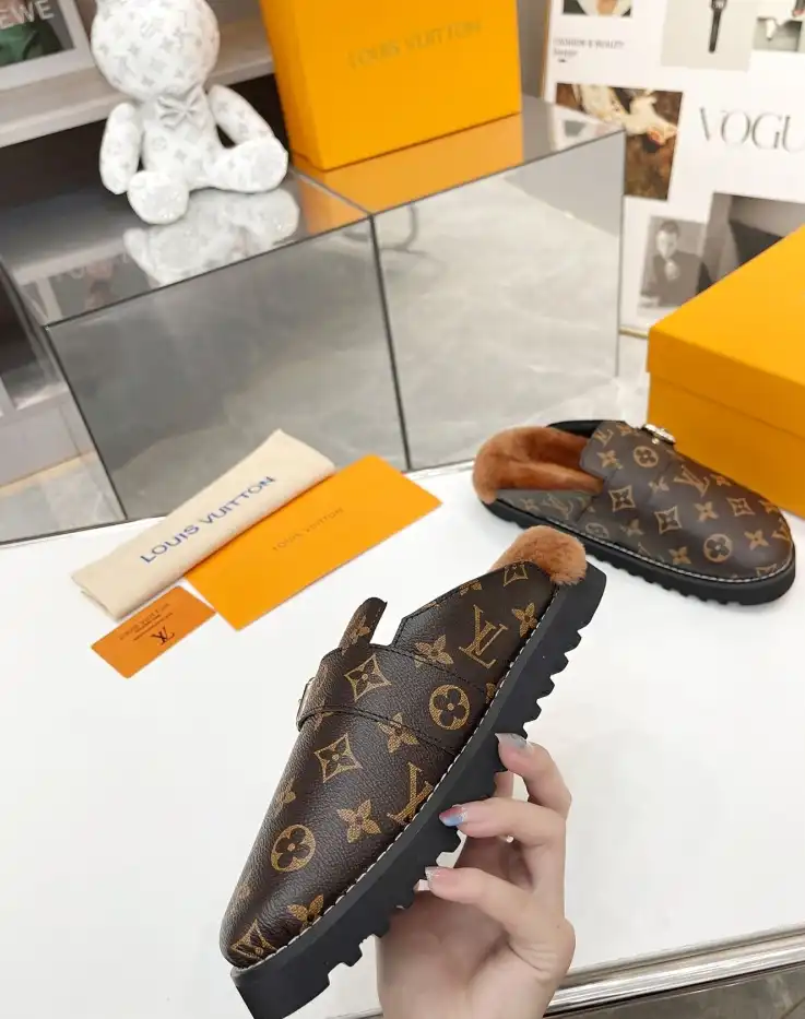 hype LV Slippers