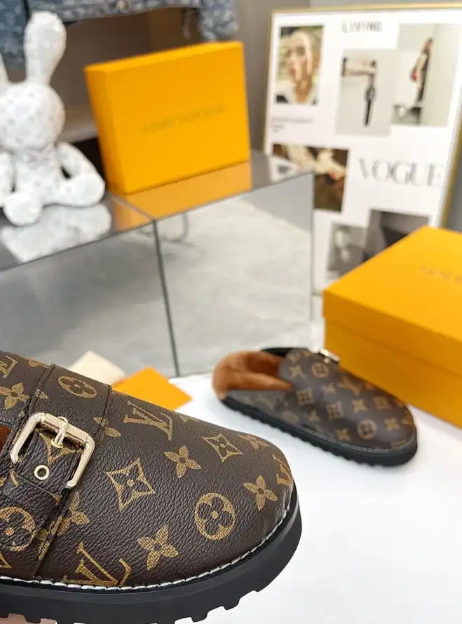 hype LV Slippers