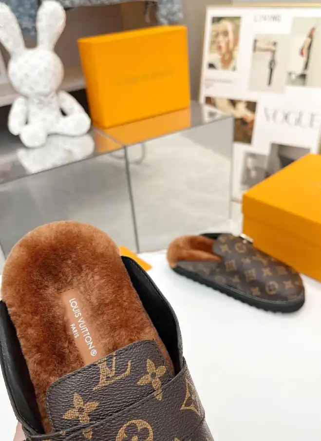 hype LV Slippers