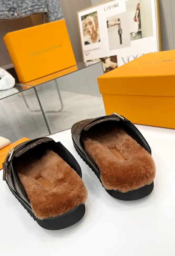 hype LV Slippers