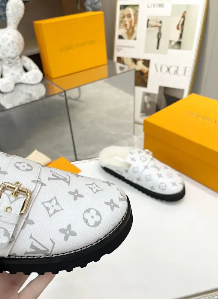 hype LV Slippers