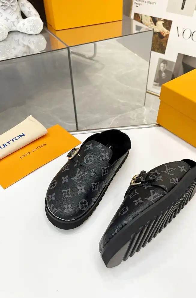 hype LV Slippers