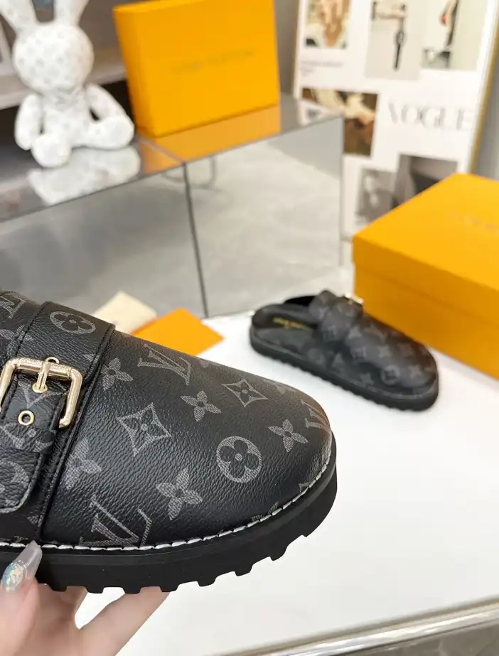 hype LV Slippers