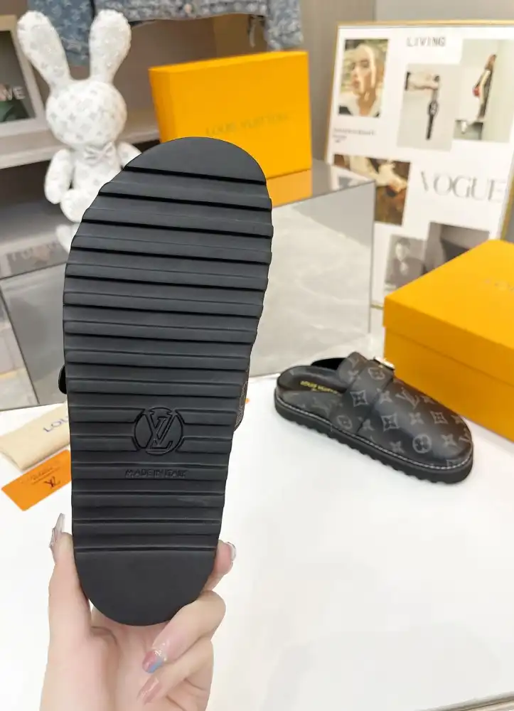 hype LV Slippers