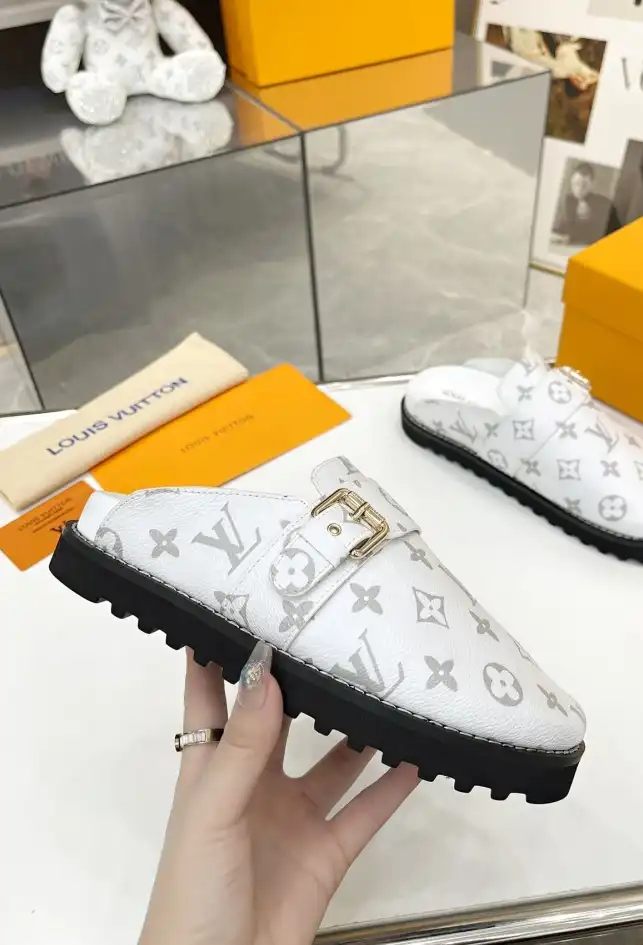 hype LV Slippers