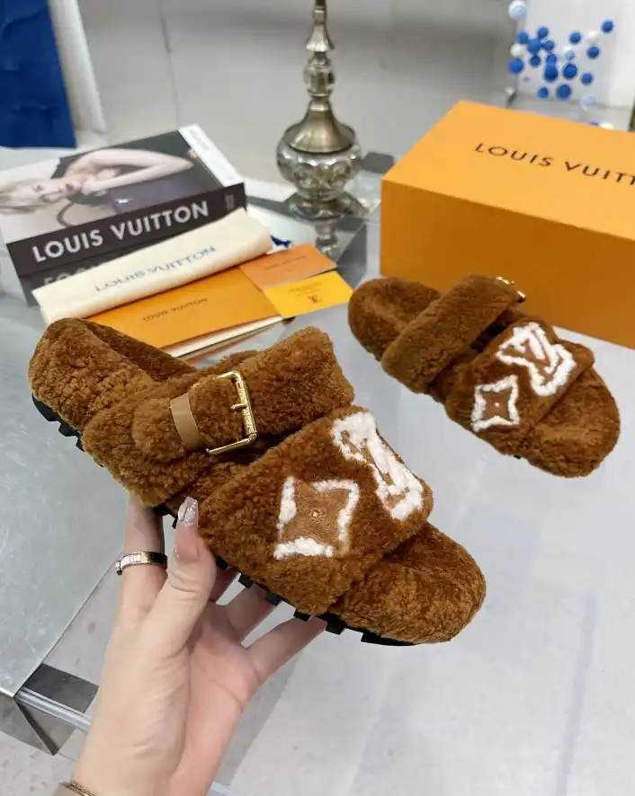 hype LV Slippers