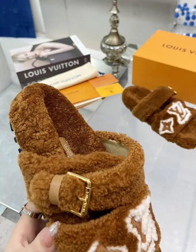 hype LV Slippers