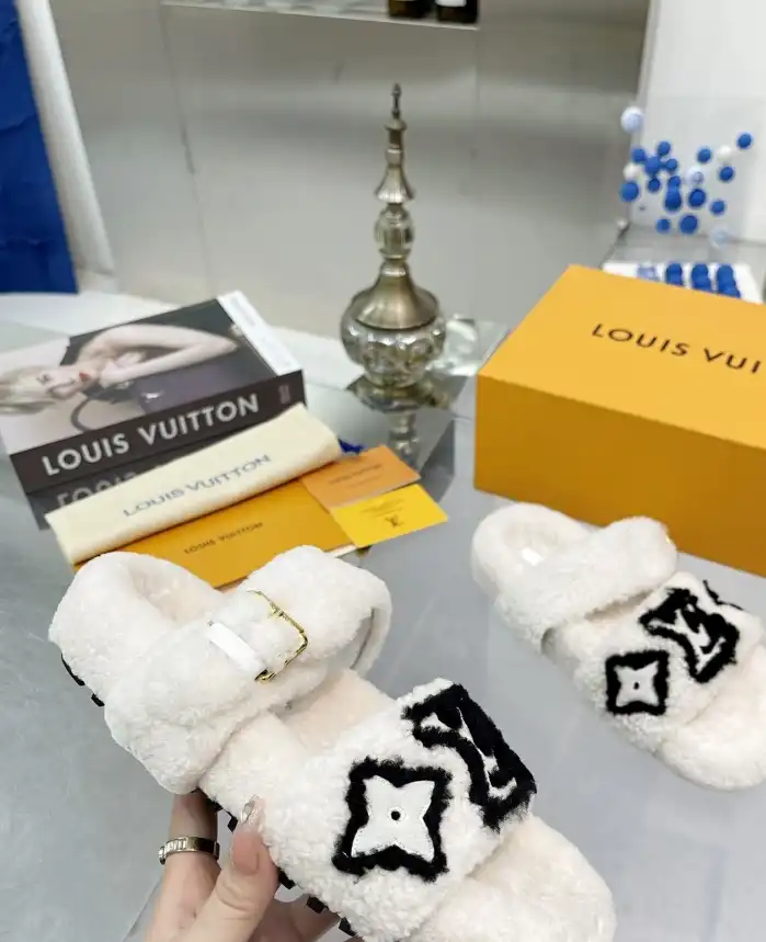 hype LV Slippers