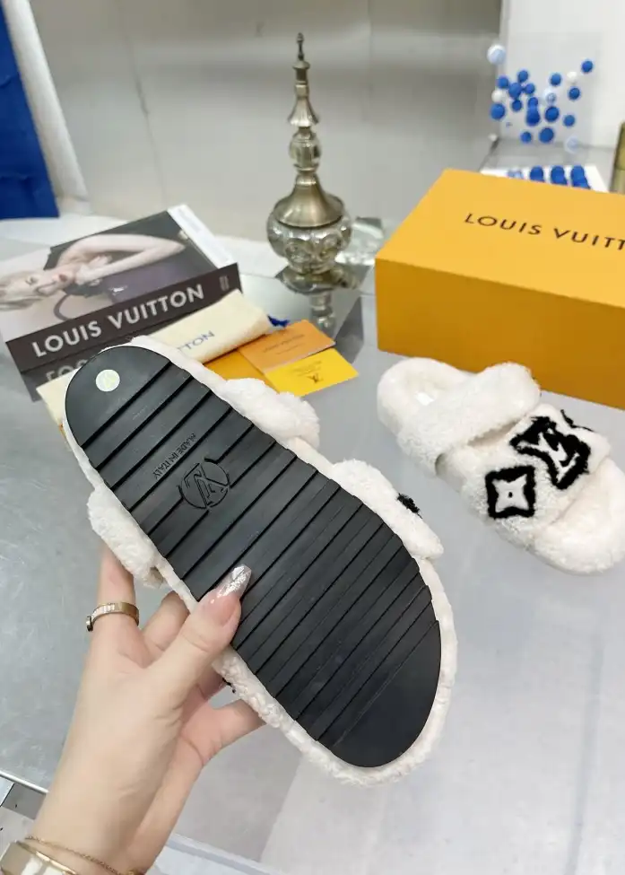 hype LV Slippers