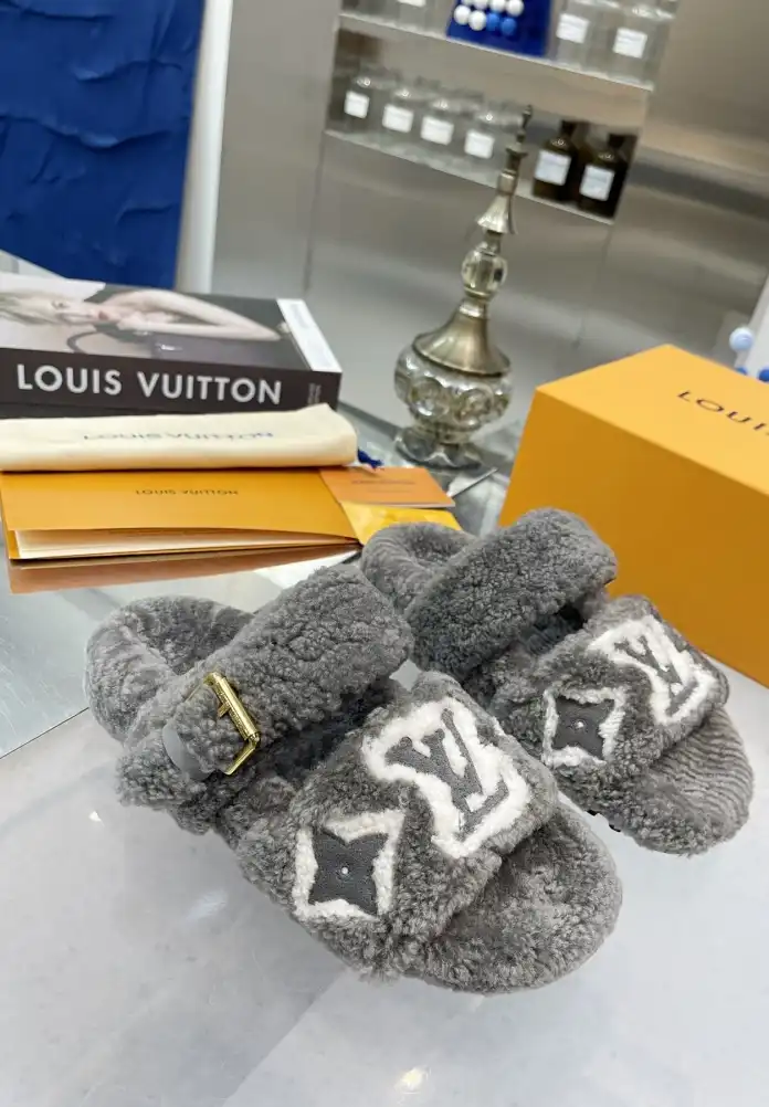 hype LV Slippers