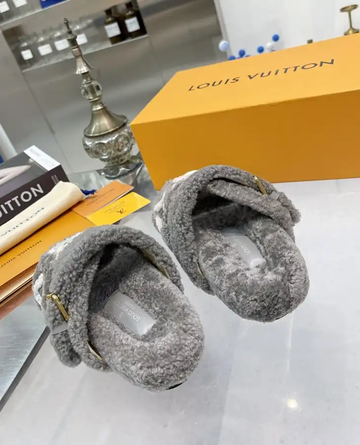 hype LV Slippers