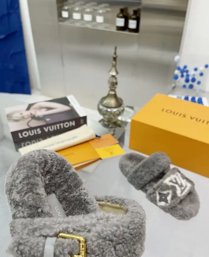 hype LV Slippers