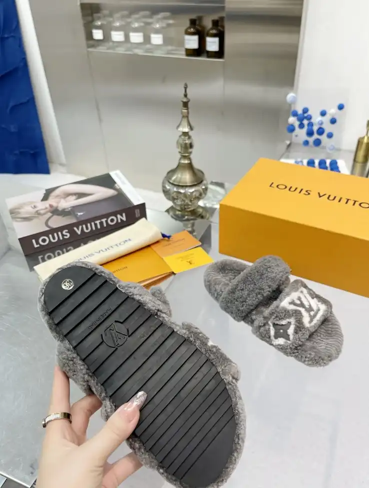 hype LV Slippers