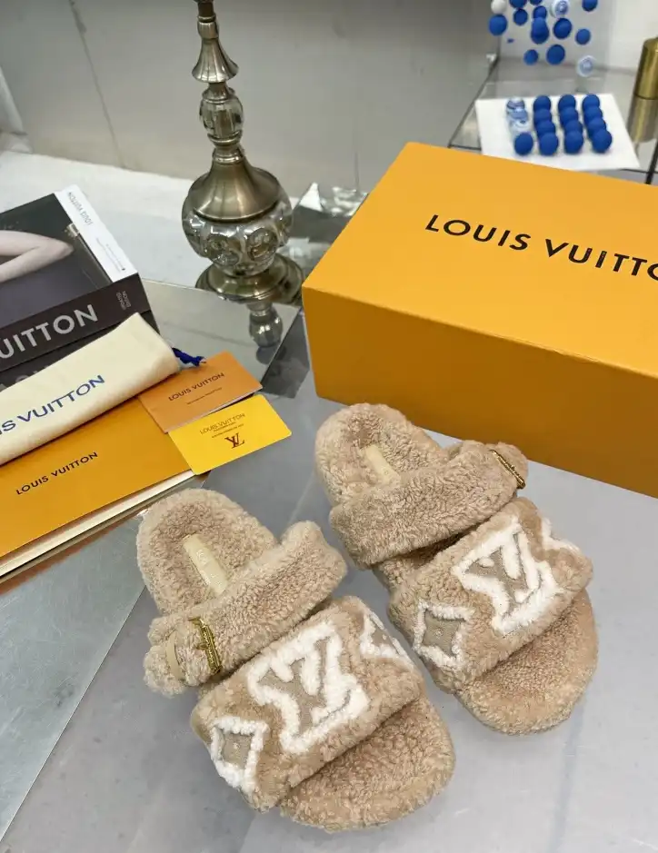 hype LV Slippers