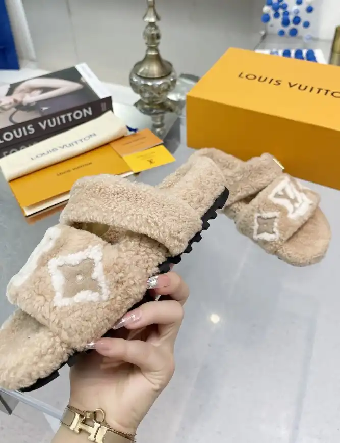 hype LV Slippers