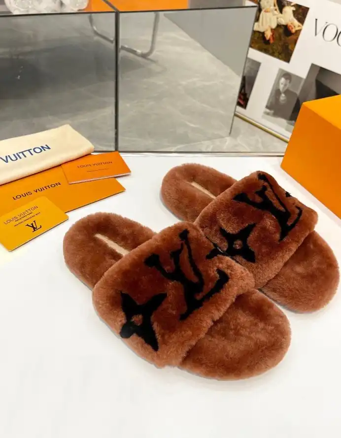 hype LV Slippers