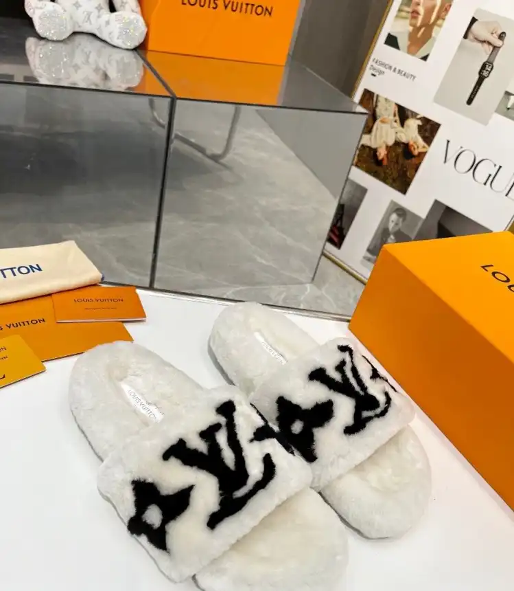 hype LV Slippers