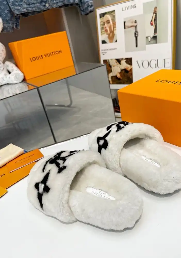 hype LV Slippers