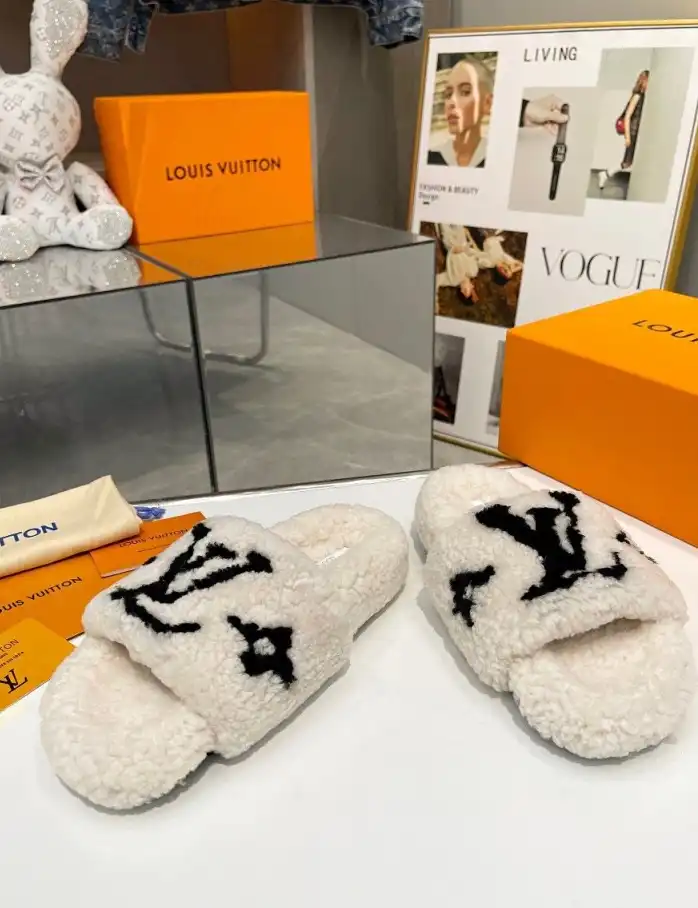 hype LV Slippers