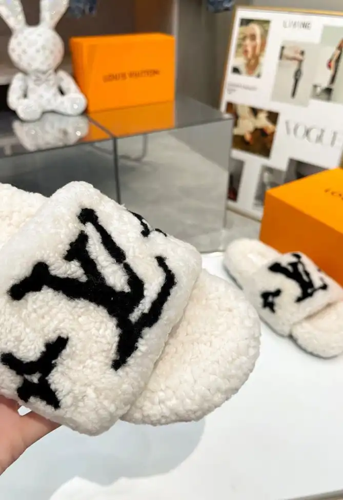 hype LV Slippers