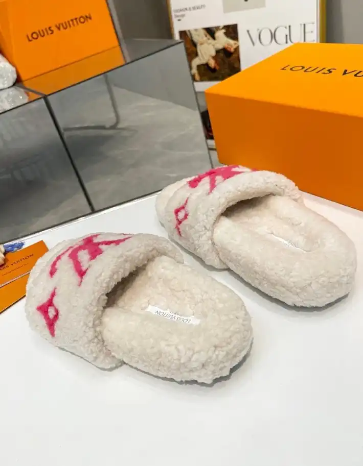 hype LV Slippers