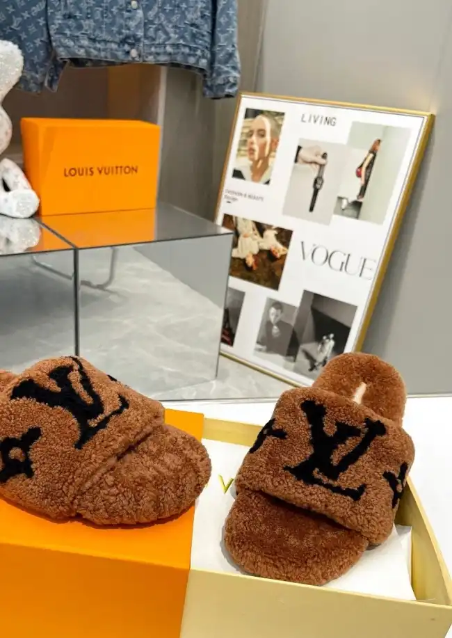 hype LV Slippers