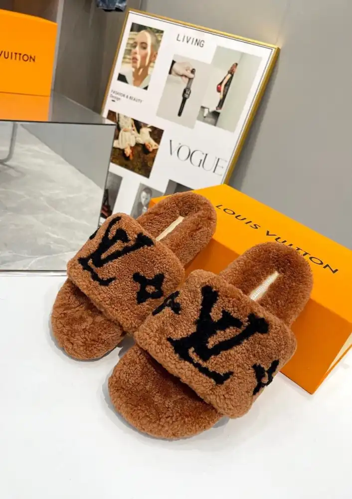 hype LV Slippers