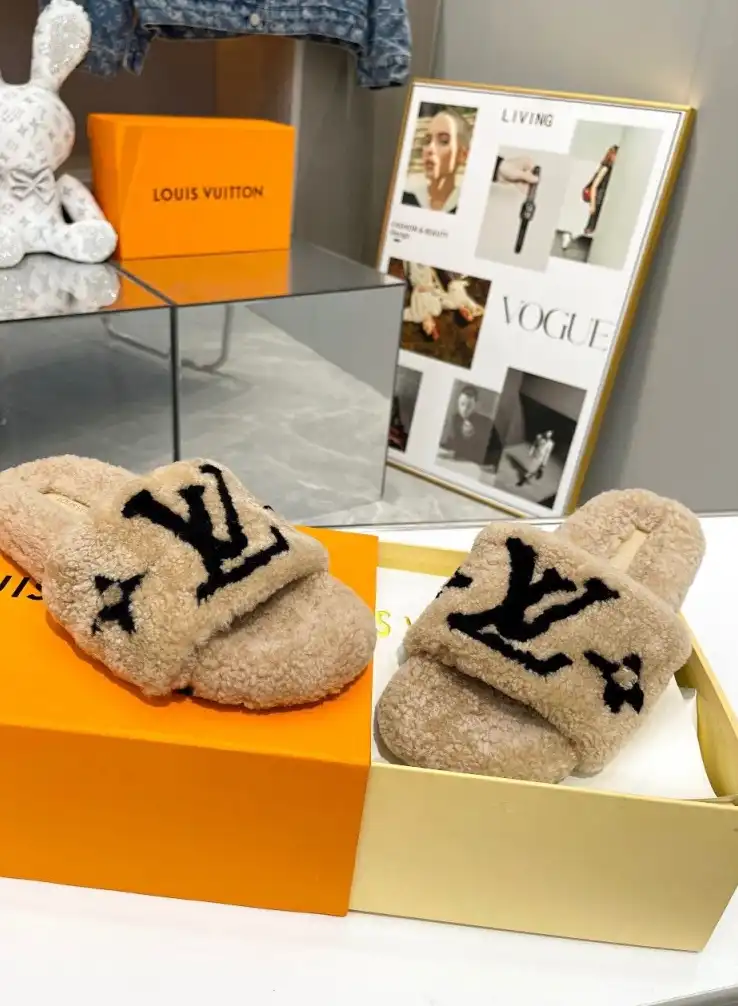 hype LV Slippers