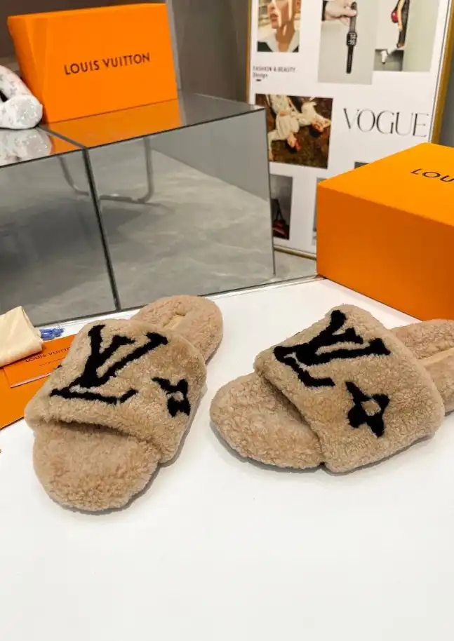 hype LV Slippers