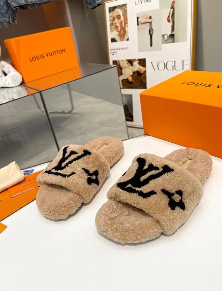 hype LV Slippers