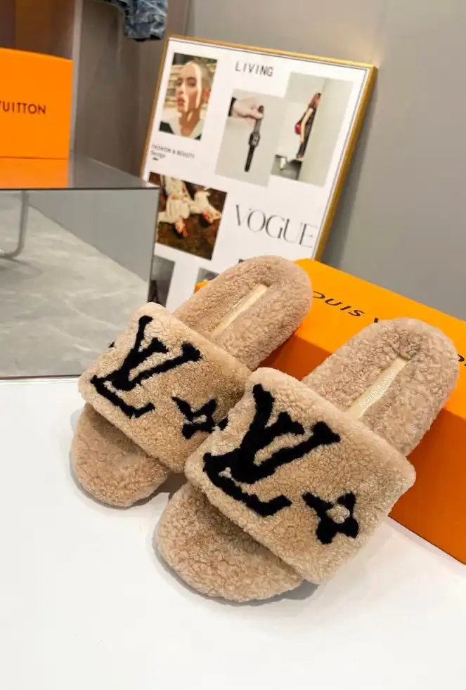 hype LV Slippers