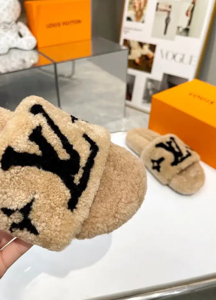 hype LV Slippers