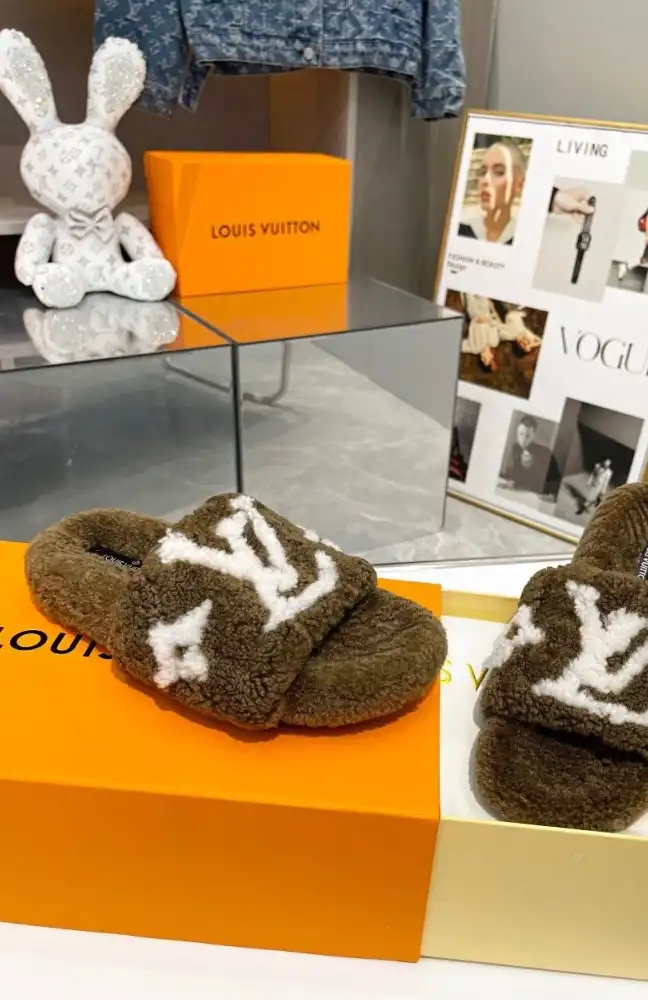 hype LV Slippers