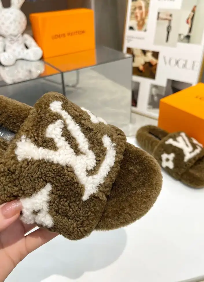 hype LV Slippers