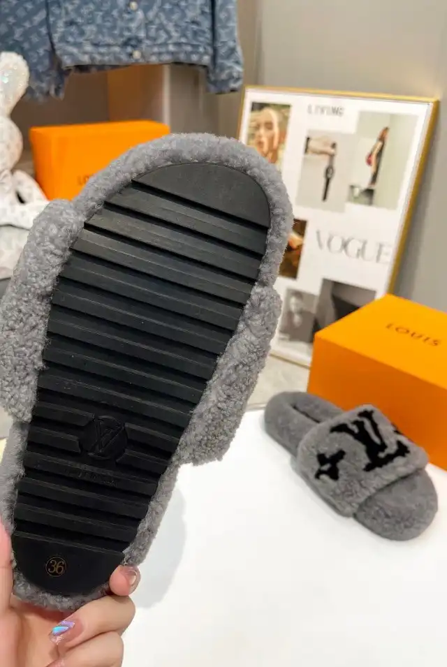 hype LV Slippers