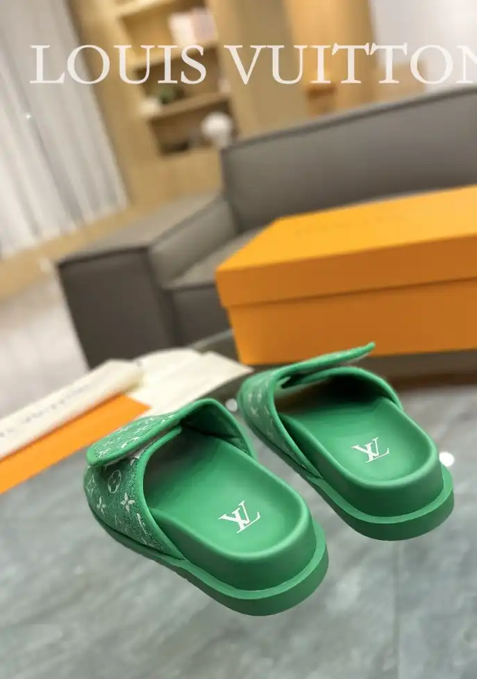 hype LV Slippers