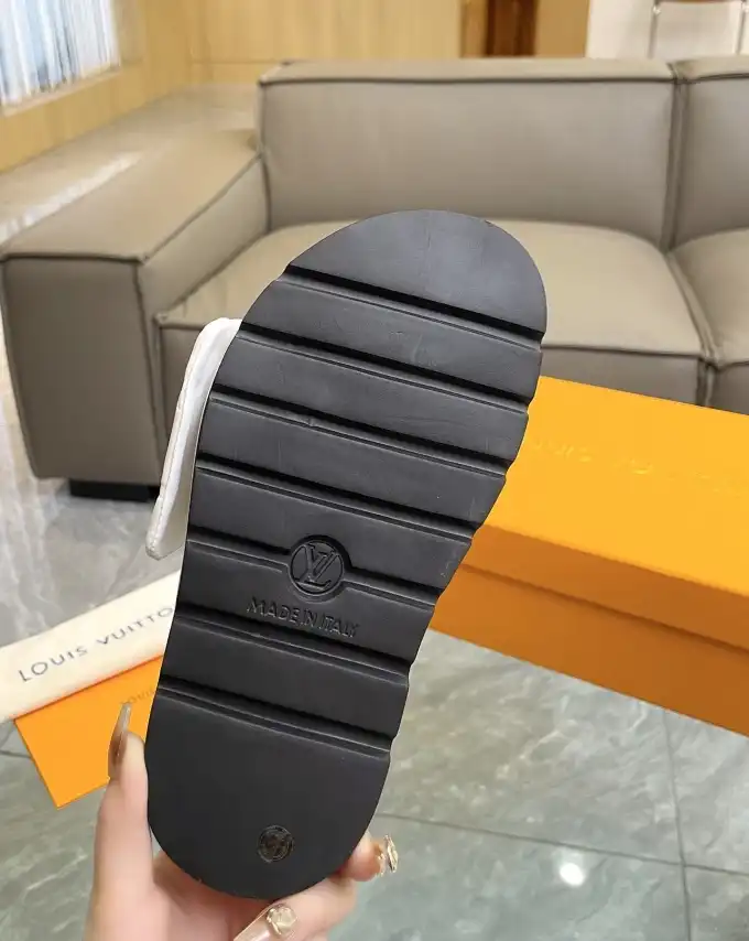 hype LV Slippers